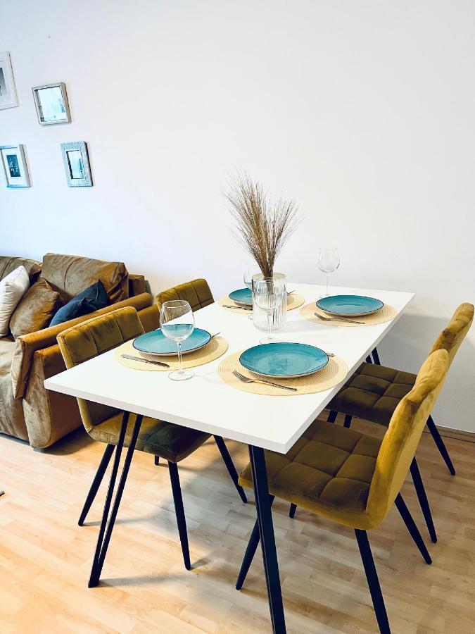 Modernes 3 Zimmer Apartment - Luise- Mit Wlan, Balkon Und Smart-Tv In City-Nahe! Эрфурт Экстерьер фото
