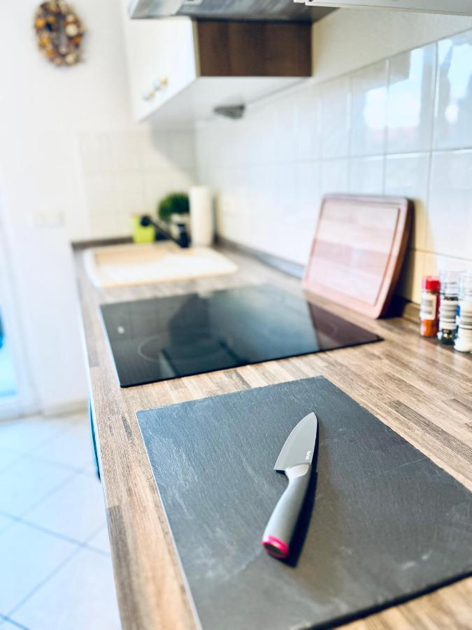 Modernes 3 Zimmer Apartment - Luise- Mit Wlan, Balkon Und Smart-Tv In City-Nahe! Эрфурт Экстерьер фото